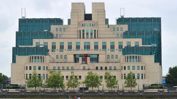 Trụ sở của MI6 ở London. Ảnh: Reuters 