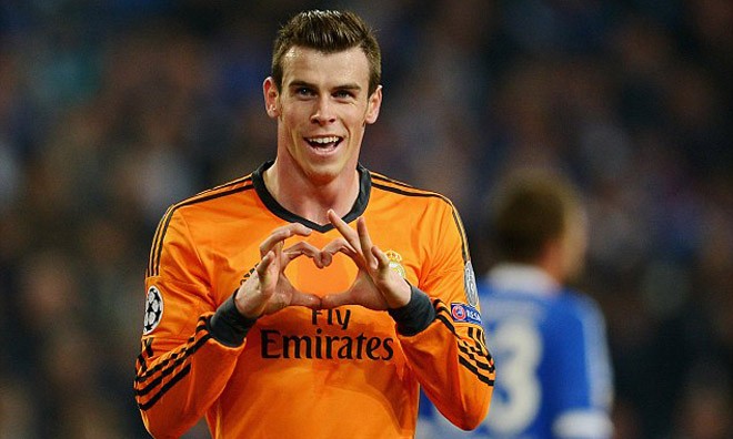 Bale vừa ký hợp đồng gia hạn với Adidas.