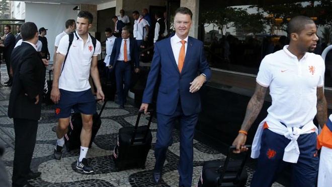 Tuyển Hà Lan bị FIFA 'đuổi' khỏi khách sạn