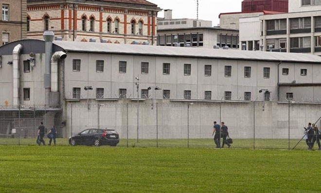 Nhà tù tại Thụy Sĩ, nơi thủ phạm vụ trộm treo cổ tự tử.