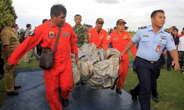 Nếu tìm được hộp đen, các chuyên gia có thể hiểu được chuyện gì đã thực sự xảy ra với chuyến bay QZ8501.