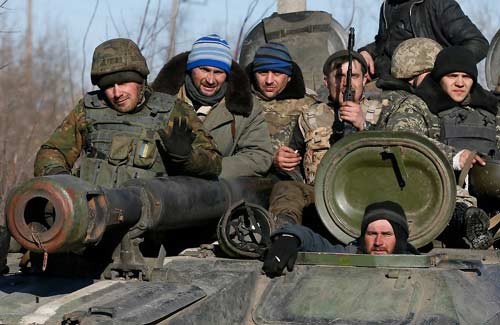 Phe ly khai tiến vào thị trấn chiến lược Debaltseve sau khi quân đội Ukraine tháo chạy