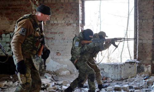 Quân chính phủ Ukraine ở miền Đông.