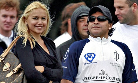 Veronica Ojeda và Maradona thời còn mặn nồng. 