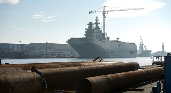 Pháp tính đánh đắm tàu Mistral nếu hủy hợp đồng với Nga
