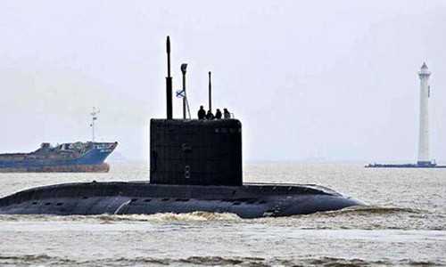 Tàu 185- Khánh Hòa thực hiện thử nghiệm trên biển, ngày 17/12/2014. Ảnh: Ruspodplav 