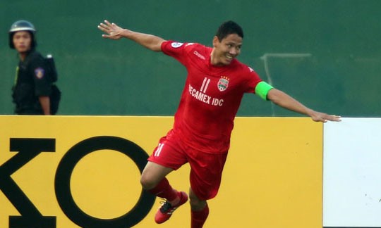 Anh Đức ghi bàn đầu tiên cho Bình Dương tại AFC Champions League 2016. Ảnh: Quang Liêm.