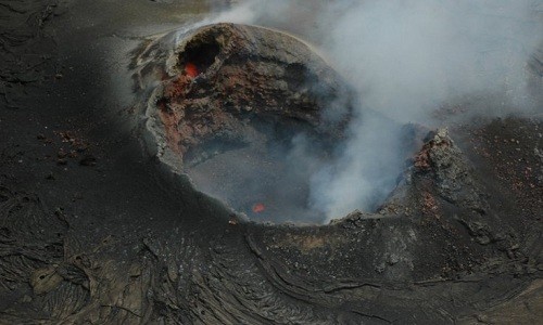 Một miệng phun của núi lửa Mauna Loa. Ảnh: Flickr.