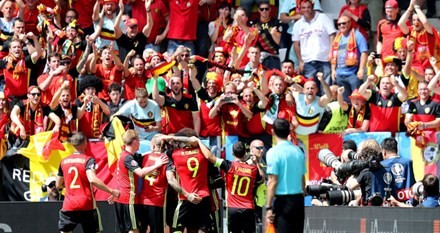 RADIO EURO 2016: CĐV Bỉ chết thảm sau khi ăn mừng đội nhà