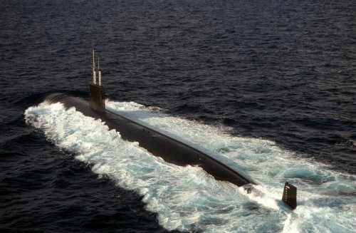 Tàu ngầm tấn công hạt nhân USS Alexandria. 