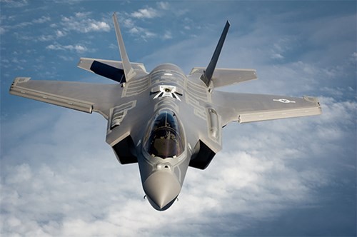 Không quân Mỹ tiếp tục phàn nàn về ‘Tia chớp” F-35A