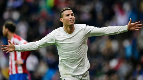 Ronaldo có thể kiếm được gấp nhiều lần hiện nay nếu chịu sang Trung Quốc. Ảnh: Reuters