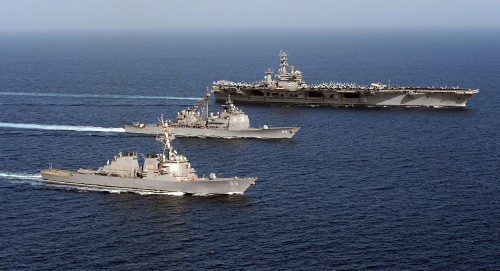 Biên đội tàu sân bay USS Dwight D. Eisenhower. Ảnh: Flickr.