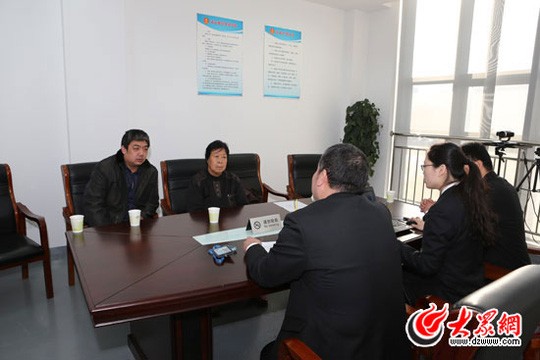 Bà Trương Hoán Chi – mẹ của Nhiếp Thụ Bân – đã xuất hiện tại tòa hôm 22-12 Ảnh: DZWWW.COM
