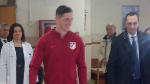 Torres xuất viện sau chấn thương suýt chết