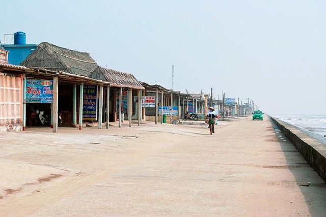 Khu du lịch bãi biển Quất Lâm, thị trấn Quất Lâm, huyện Giao Thủy được lắp đặt 8 camera