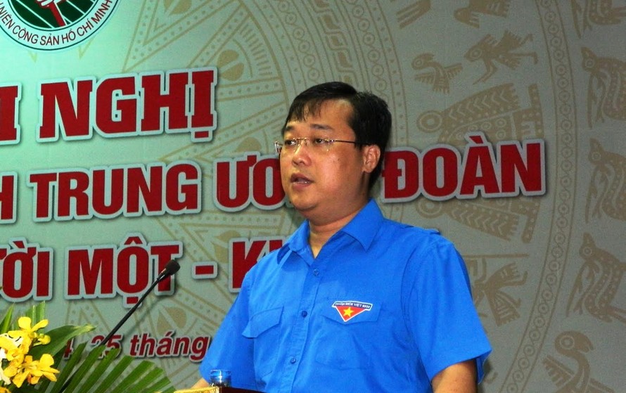 Anh Lê Quốc Phong, Uỷ viên dự khuyết Trung ương Đảng, Bí thư thứ nhất Trung ương Đoàn phát biểu tại hội nghị. 