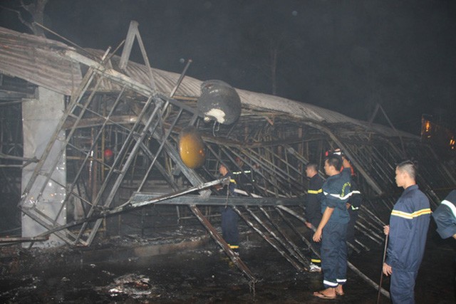 Cháy lớn ở chợ đêm Phú Quốc, thiệt hại nhiều tỷ đồng
