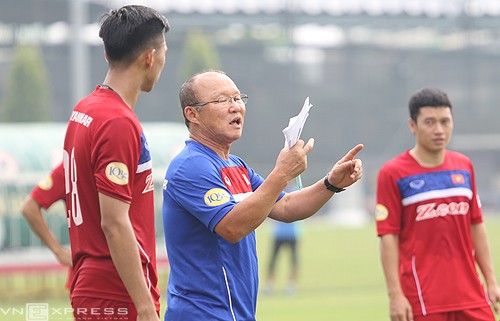 HLV Park Hang Seo muốn tuyển Việt Nam chơi 'thực dụng'