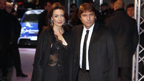 HLV Antonio Conte và bà xã Elisabetta Muscarello.