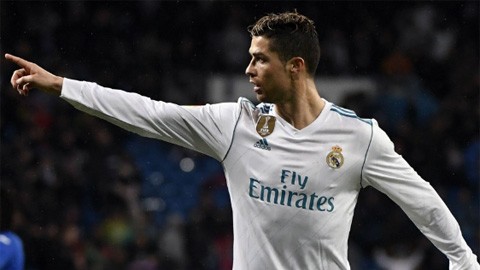 Ronaldo cán mốc 300 bàn tại La Liga với hiệu suất khủng khiếp