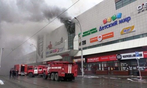 Cháy trung tâm thương mại ở Nga, 37 người chết