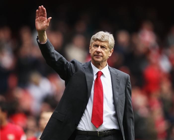 Báo Anh tiết lộ sốc: HLV Wenger bị buộc phải rời Arsenal