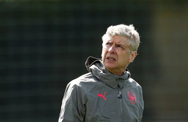 HLV Wenger thừa nhận bị Arsenal sa thải