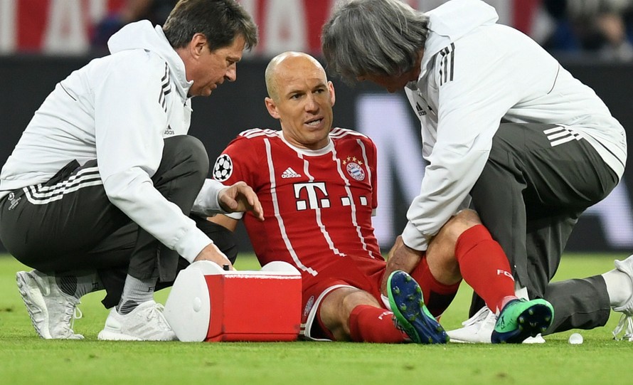 Arjen Robben chấn thương