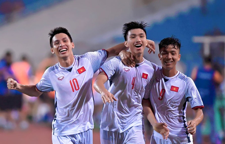 Các cầu thủ U23 Việt Nam ăn mừng bàn thắng. Ảnh: Như Ý