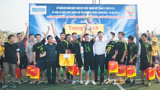 Đội VTV1 tiếp tục lên ngôi vo địch Giai Trung Thành năm 2015