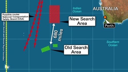 Khu vực tìm kiếm MH370 mới (hình chữ nhật đỏ), cách vùng tìm kiếm cũ khoảng 1.100 km. Đồ họa: CNN.