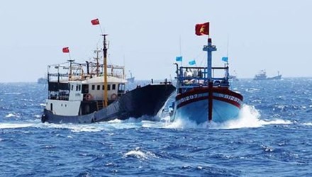 Bản tin 8H: Trung Quốc duy trì hàng trăm tàu hung hăng tại giàn khoan