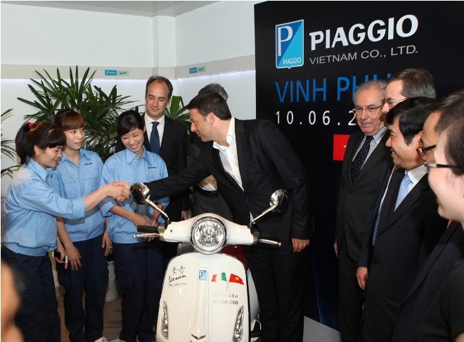Thủ tướng Italia thăm nhà máy Piaggio tại Việt Nam
