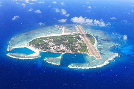 Theo Kanwa, ảnh vệ tinh cho thấy cảng mới trên đảo đã được đưa vào sử dụng năm 2013, nó bắt đầu được xây dựng từ năm 2011.