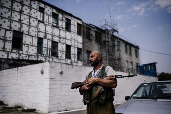 Quân ly khai tuần tiễu ở khu vực Donetsk. (Ảnh: AFP)