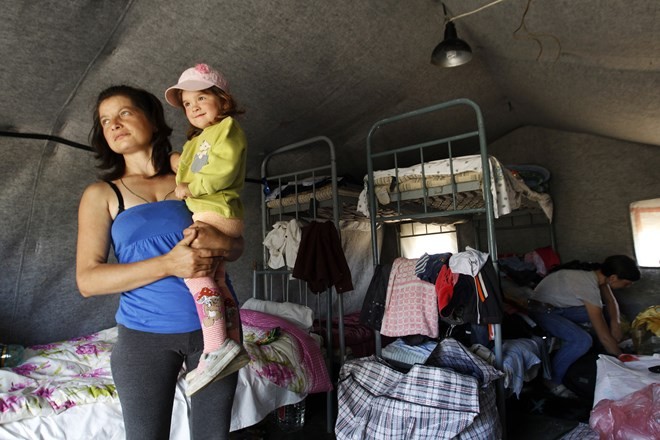 Người tị nạn Ukraine ở trại tị nạn đóng tại vùng Rostov (Nga) gần biên giới Nga - Ukraine. Ảnh: Reuters