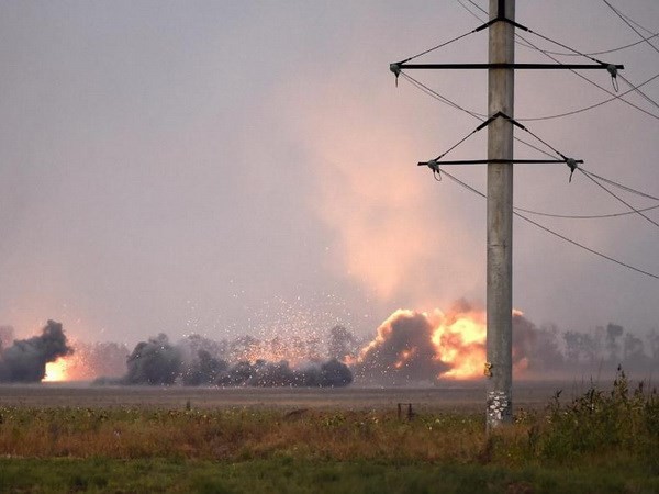 Khói lửa từ cuộc giao tranh ở Mariupol hôm 4/9. (Nguồn: AFP)
