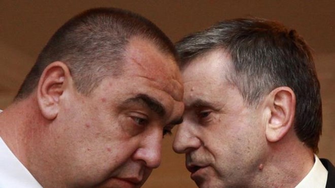 Lãnh đạo Lugansk tự xưng Igor Plotnitsky (trái) (Nguồn: AFP)