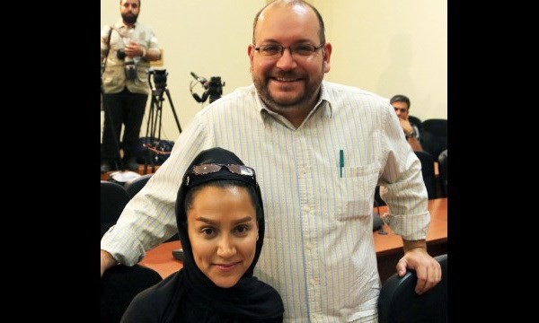 Nhà báo Jason Rezaian cùng vợ. (Nguồn: AFP)