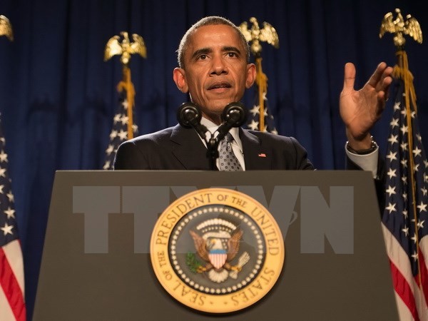 Tổng thống Mỹ Barack Obama phát biểu trước các nghị sỹ đảng Dân chủ tại thành phố Philadelphia ngày 30/1. Nguồn: AFP/TTXVN