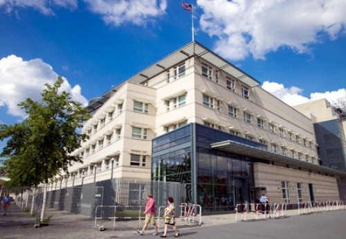 Đại sứ quán Mỹ tại Béc-lin, Đức.