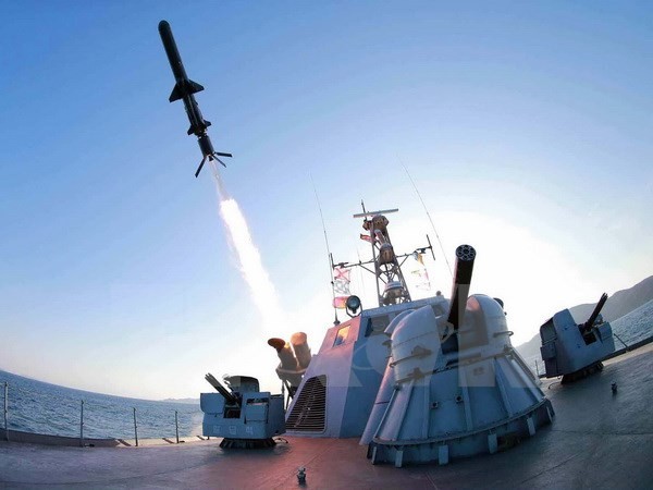 Cuộc bắn thử một “loại tên lửa chống hạm mới phát triển” của Triều Tiên. Nguồn: AFP/TTXVN