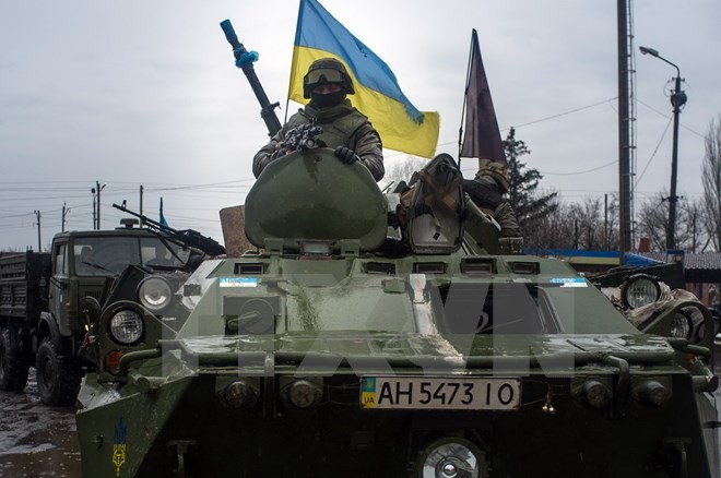 Xe tăng của quân đội Ukraine tại thành phố Debaltsevo, miền Đông Ukraine. (Nguồn: AFP/TTXVN)