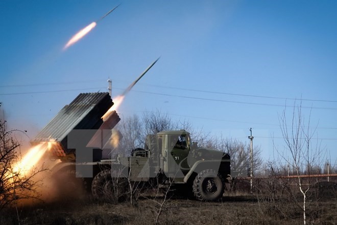 Bản tin 20H: Lên kế hoạch rút vũ khí tại Đông Ukraine