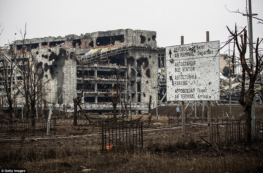 [ẢNH] Miền Đông Ukraine tan hoang như 'ngày tận thế'
