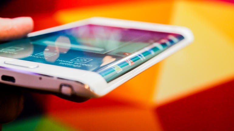 Samsung Galaxy Note Edge ra mắt vào năm ngoái