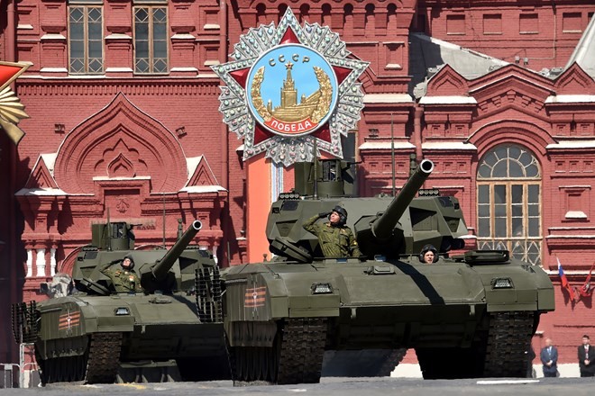 Xe tăng Armata T-14 trên Quảng trường Đỏ. (Nguồn: AFP)