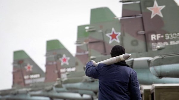 Bản tin 14H: Nga điều 250 máy bay tập trận 'vỗ mặt' NATO