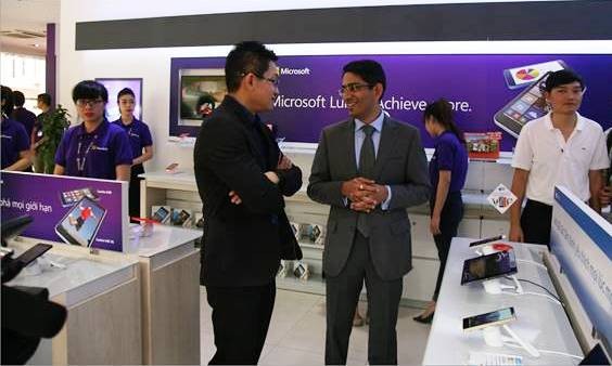 Microsoft mở cửa hàng chính hãng đầu tiên tại Việt Nam